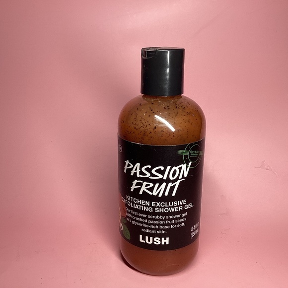 Lush Passion Fruit Kitchen Exclusive Exfoliating Shower Gel 250mL - Picture 1 of 3